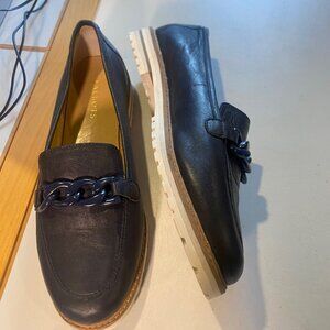 Talbots - Size 10M - Women's Navy Blue Chain Detail Loafers